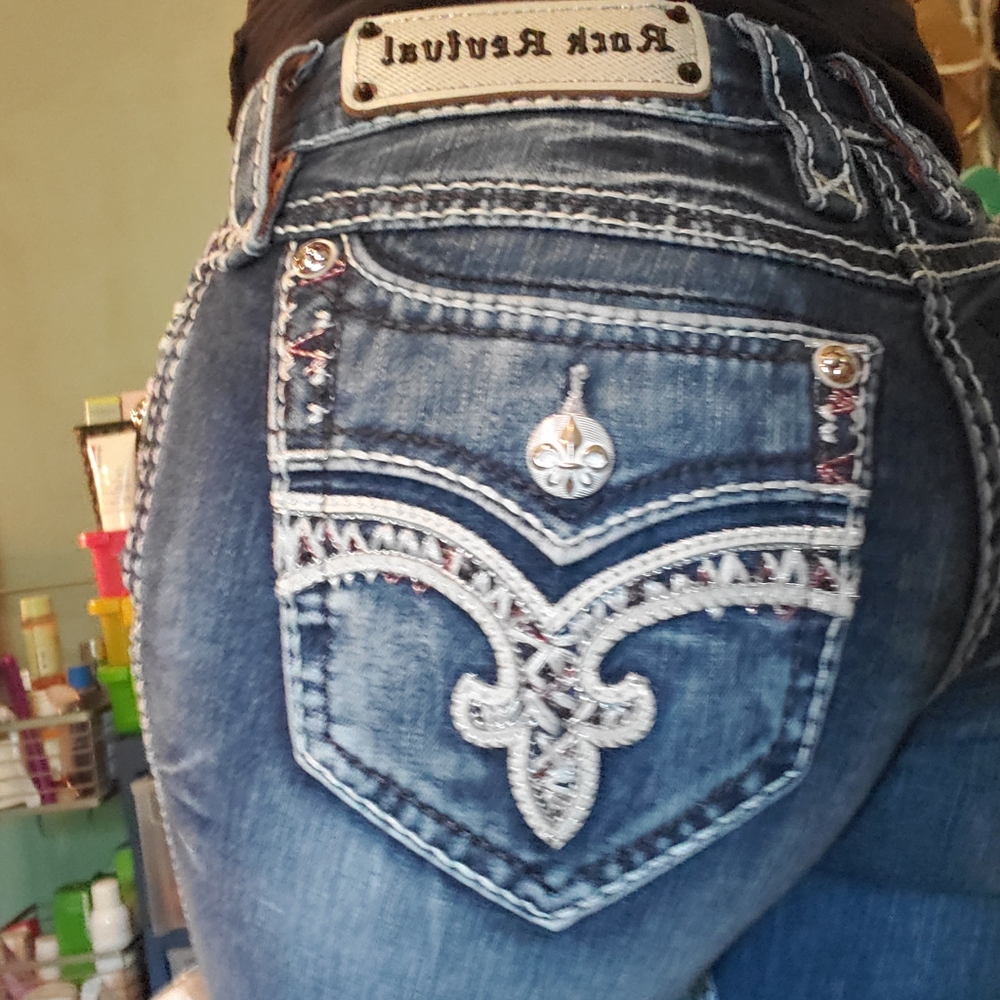 Skinny rocks!